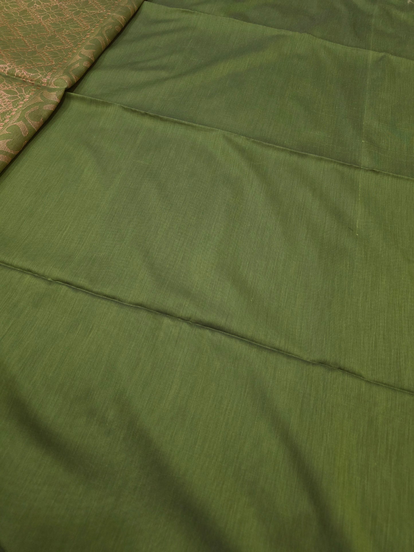 Borderless Soft Cotton Butta | DSD002