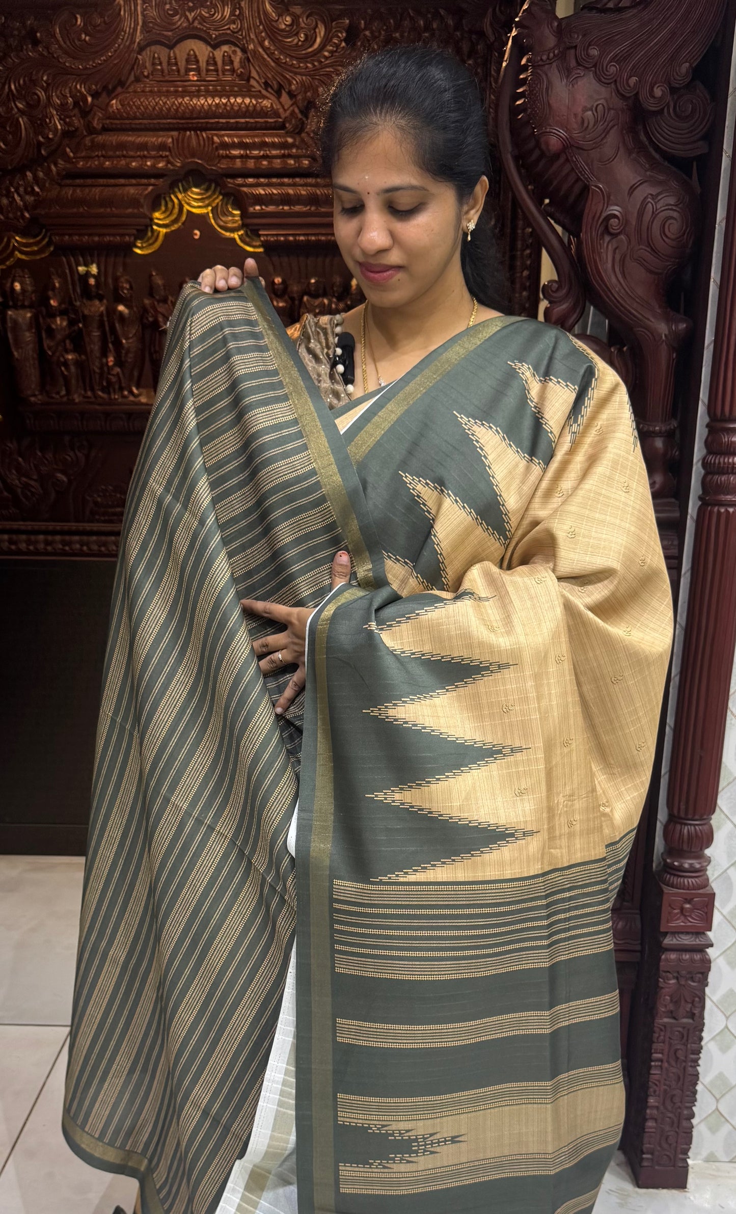 Art Tussar Silk Sarees With Temple Border | DSM120