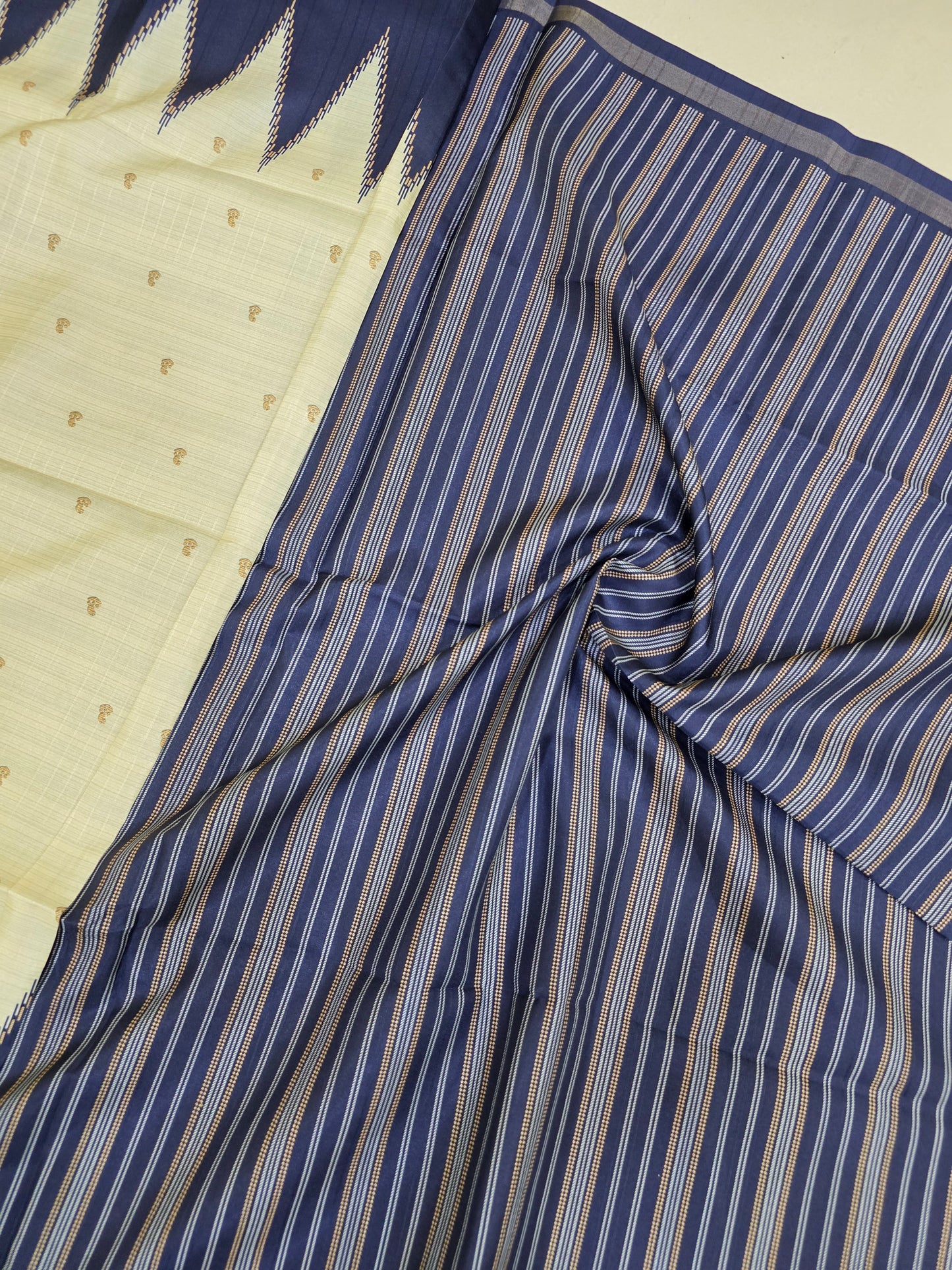 Art Tussar Silk Sarees With Temple Border | DSM120